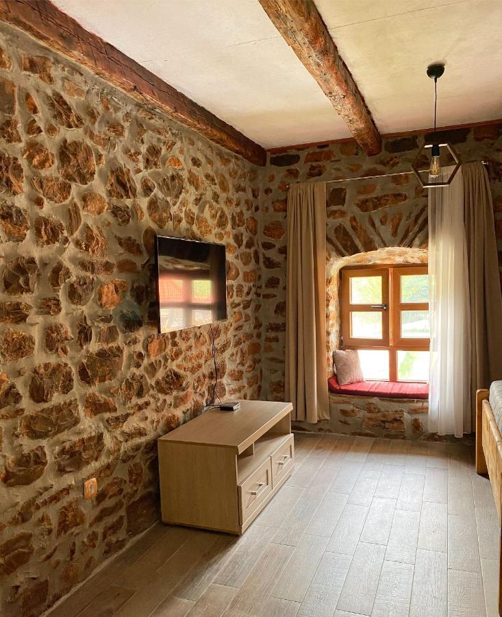 Apartment Old House Подгориця Екстер'єр фото